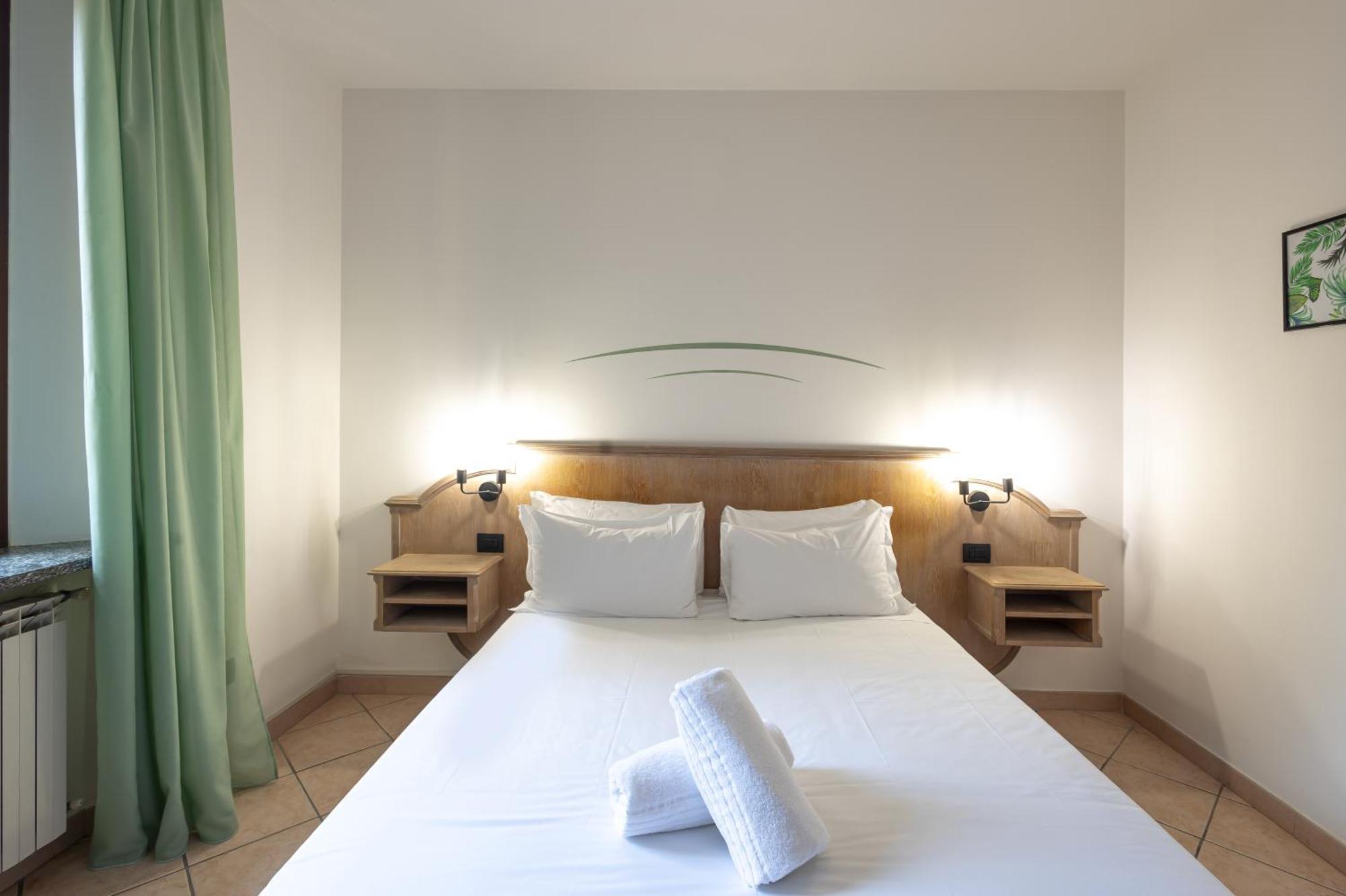 Hotel Tornielli 9 By Lvg Hotel Collection Новара Экстерьер фото
