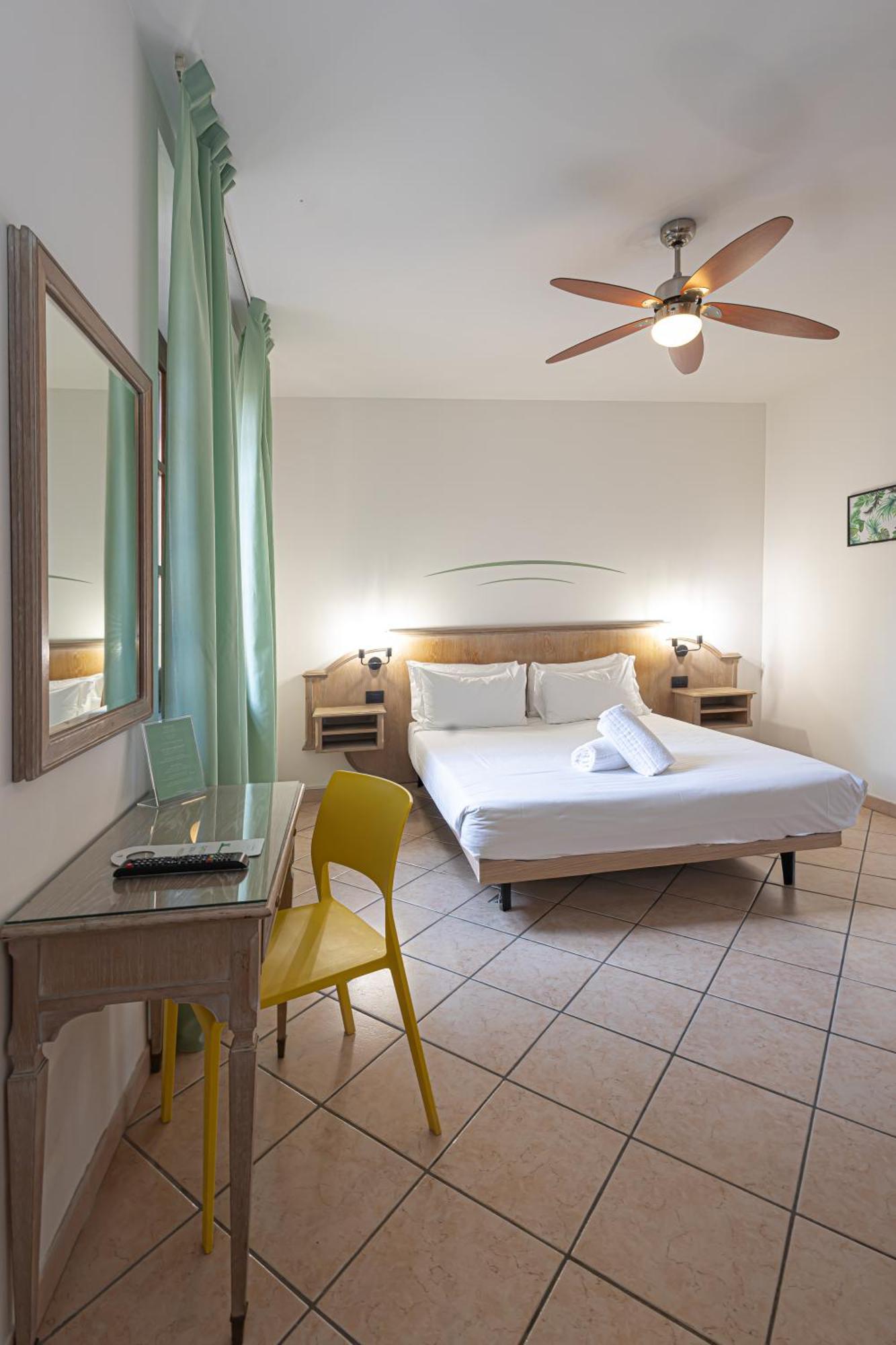 Hotel Tornielli 9 By Lvg Hotel Collection Новара Экстерьер фото